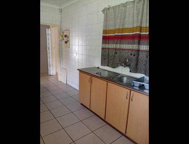 4 BEDROOM HOUSE FOR SALE IN VANDERBIJLPARK SE 6